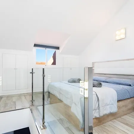 Playa Vistas With Breathtaking Sea View, Only 100 M To The Sea, Heated Pool, Aircondition, Wifi 플라야데라스아메리카스