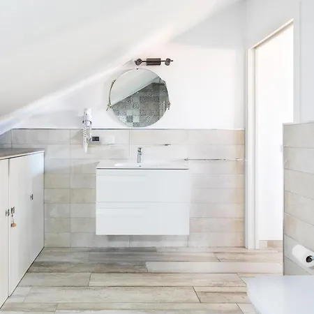 아파트 Playa Vistas With Breathtaking Sea View, Only 100 M To The Sea, Heated Pool, Aircondition, Wifi *