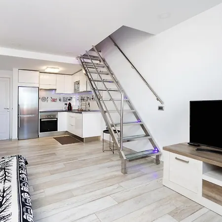 Playa Vistas With Breathtaking Sea View, Only 100 M To The Sea, Heated Pool, Aircondition, Wifi 플라야데라스아메리카스