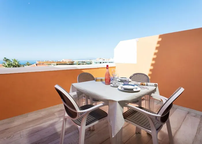 Playa Vistas With Breathtaking Sea View, Only 100 M To The Sea, Heated Pool, Aircondition, Wifi Apartman Playa de las Américas