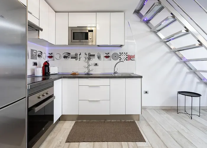 Playa Vistas With Breathtaking Sea View, Only 100 M To The Sea, Heated Pool, Aircondition, Wifi