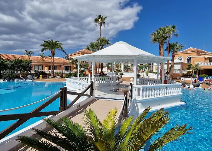 Playa Vistas With Breathtaking Sea View, Only 100 M To The Sea, Heated Pool, Aircondition, Wifi *