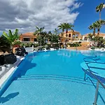 Playa Vistas With Breathtaking Sea View, Only 100 M To The Sea, Heated Pool, Aircondition, Wifi
