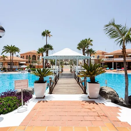 Seaside Haven: Vistas With Pool And Ocean Views * Playa de las Americas (Tenerife)