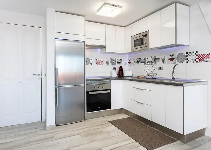 Seaside Haven: Vistas With Pool And Ocean Views