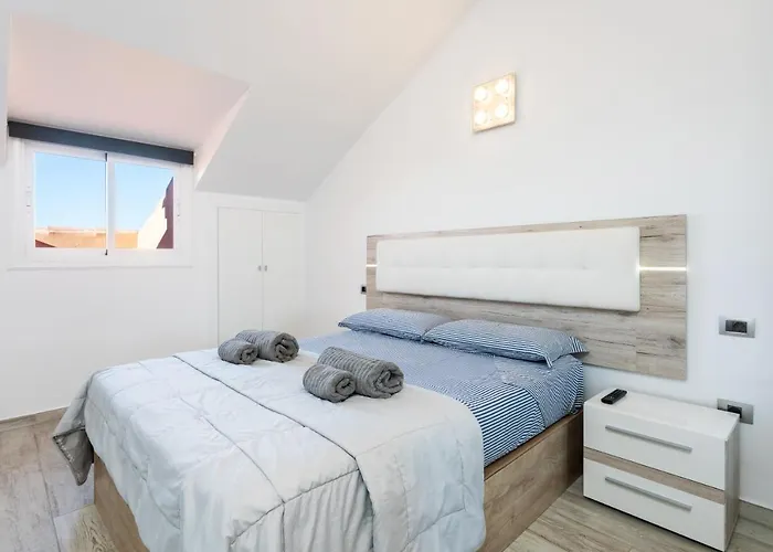 Playa Vistas With Breathtaking Sea View, Only 100 M To The Sea, Heated Pool, Aircondition, Wifi Lägenhet *